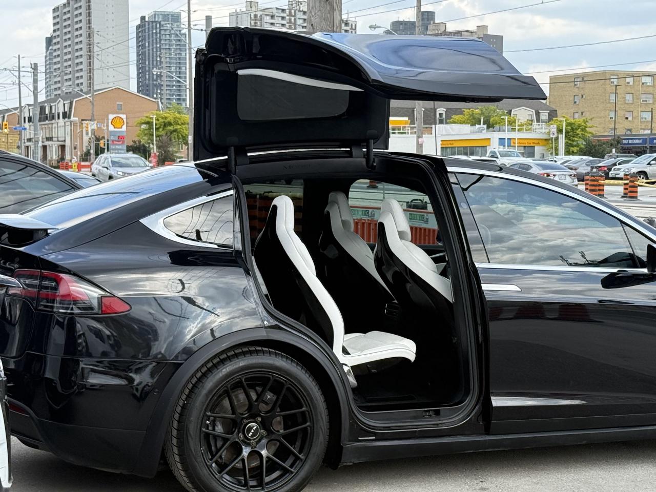 2016 Tesla Model X 90D | PREMIUM CONNECTIVITY | ENHANCED AUTOPILOT - Photo #28