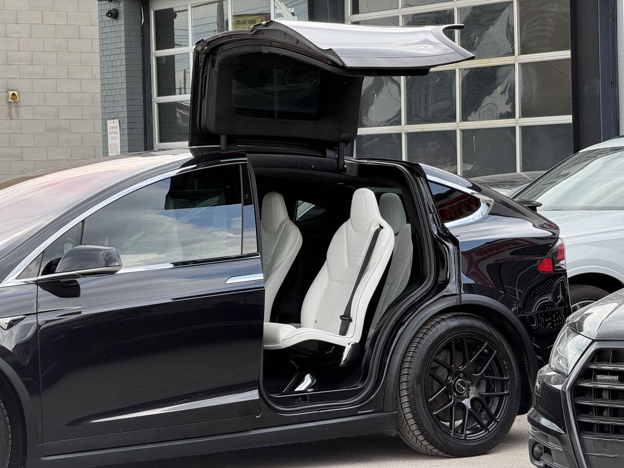 2016 Tesla Model X 90D | PREMIUM CONNECTIVITY | ENHANCED AUTOPILOT - Photo #33