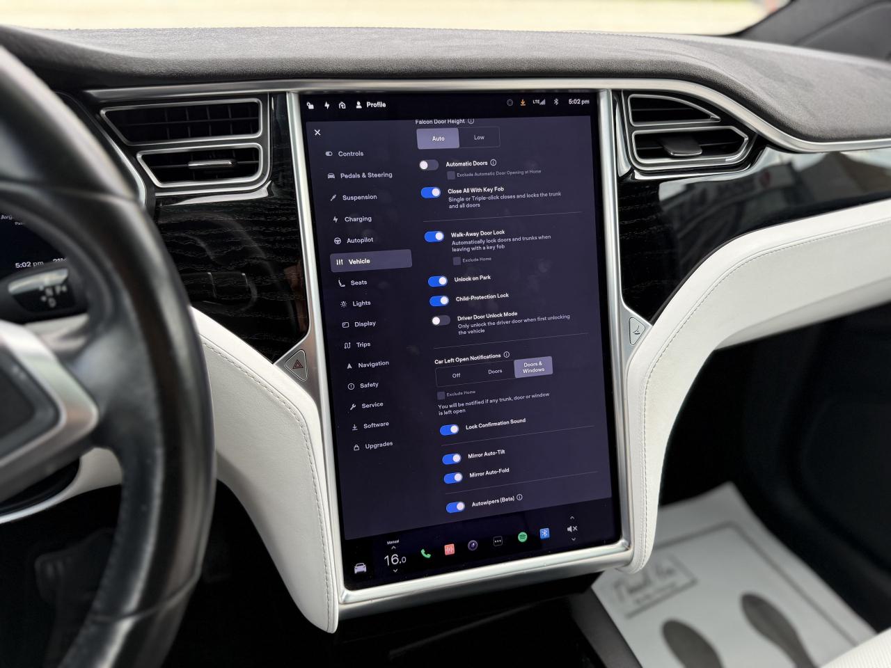 2016 Tesla Model X 90D | PREMIUM CONNECTIVITY | ENHANCED AUTOPILOT - Photo #40