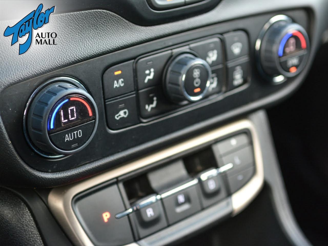 2024 GMC Terrain Denali Photo