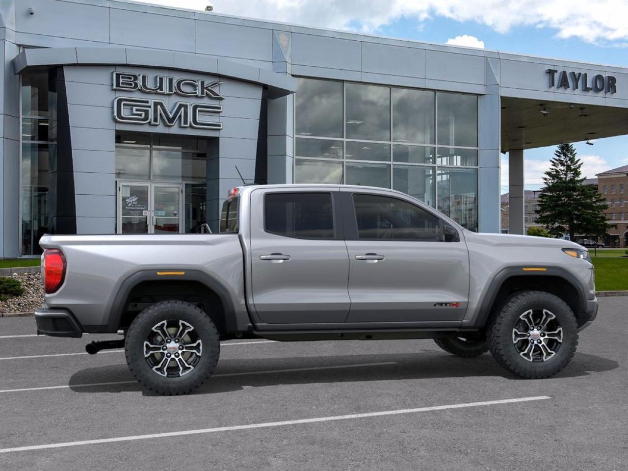 2025 GMC Canyon AT4 Photo4