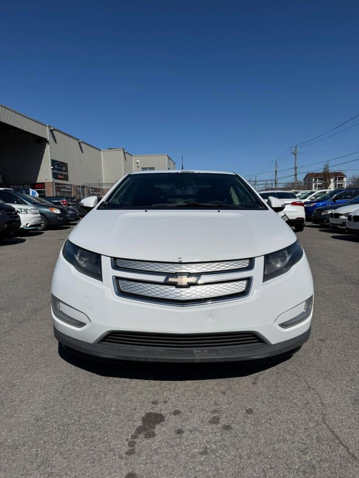 2013 Chevrolet Volt  - Photo #2