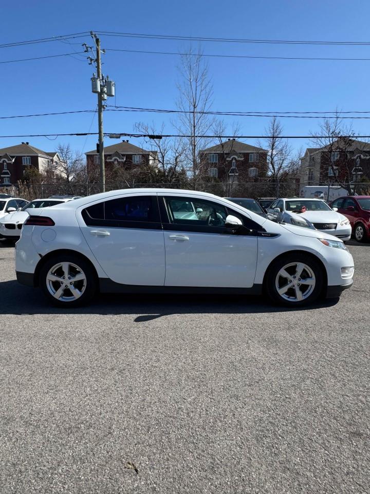 2013 Chevrolet Volt  - Photo #3