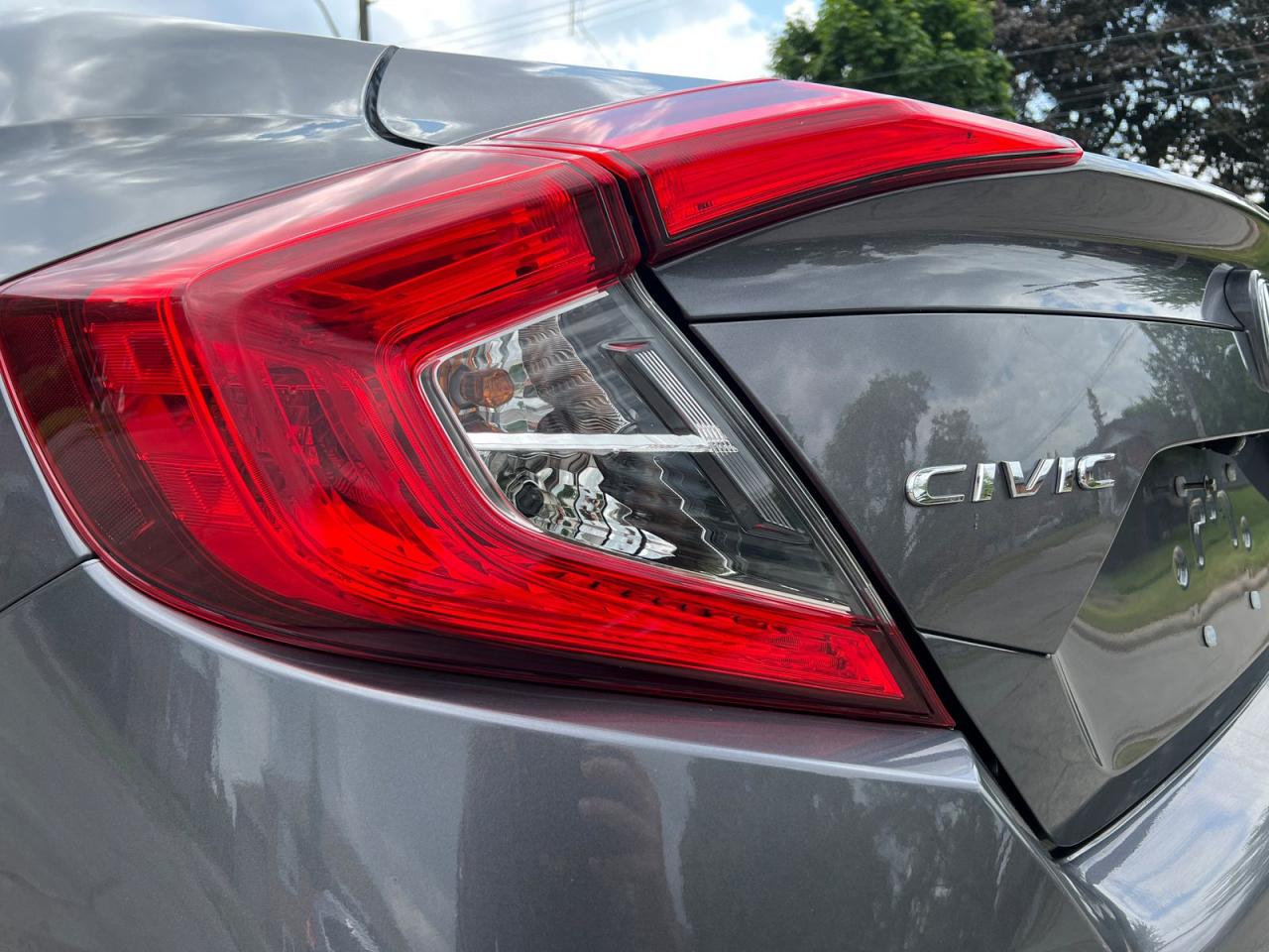 2018 Honda Civic LX Sedan CVT - Photo #19
