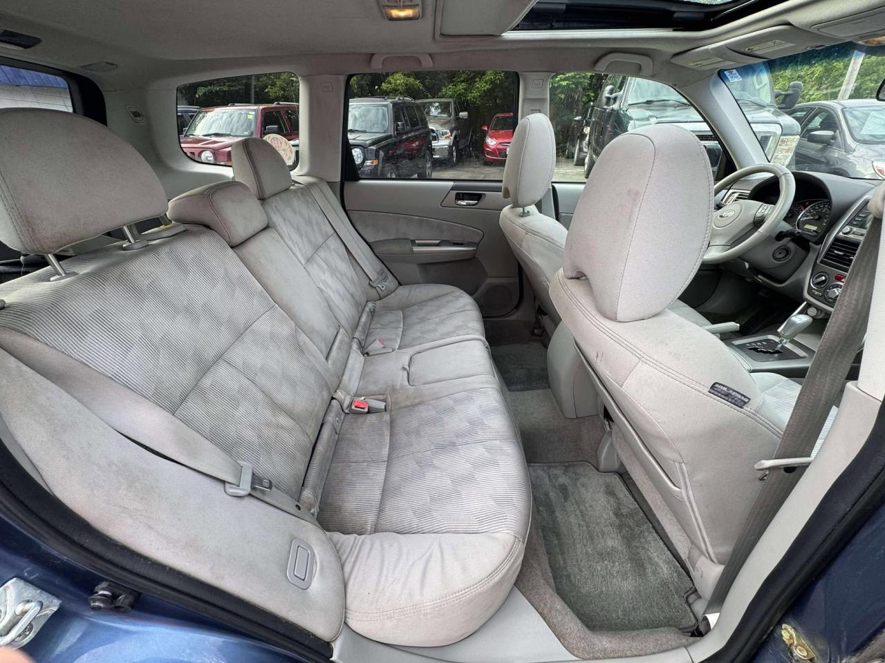 2010 Subaru Forester X - Photo #11