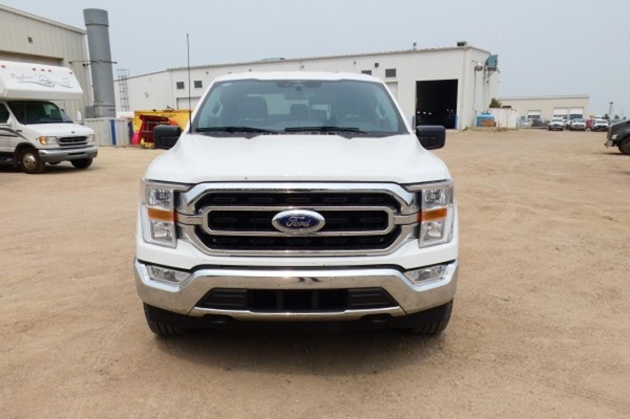 2023 Ford F-150 XLT ecoboost w/Power cloth seats, NAV, BUC - Photo #3
