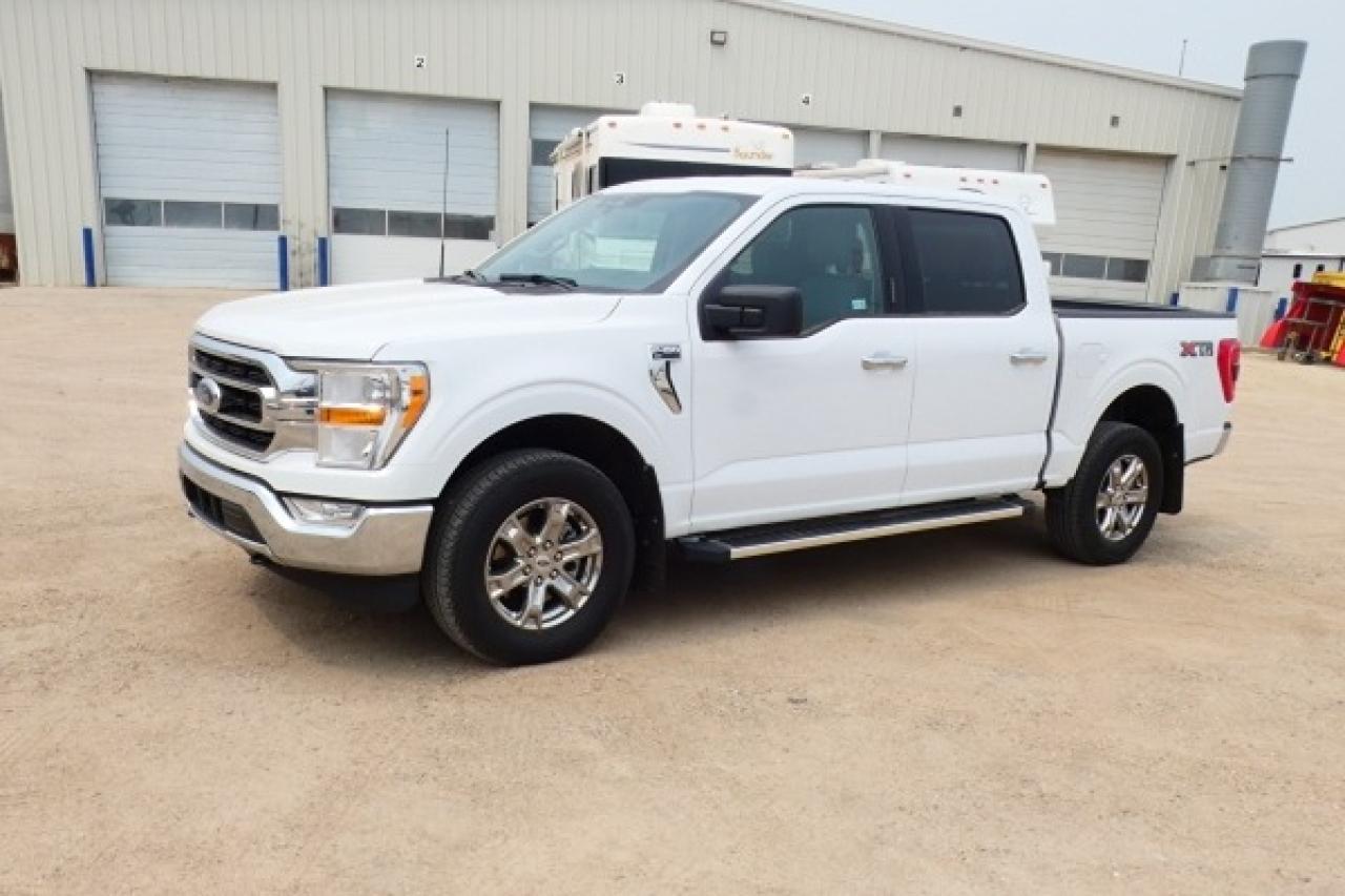 2023 Ford F-150 XLT ecoboost w/Power cloth seats, NAV, BUC - Photo #2