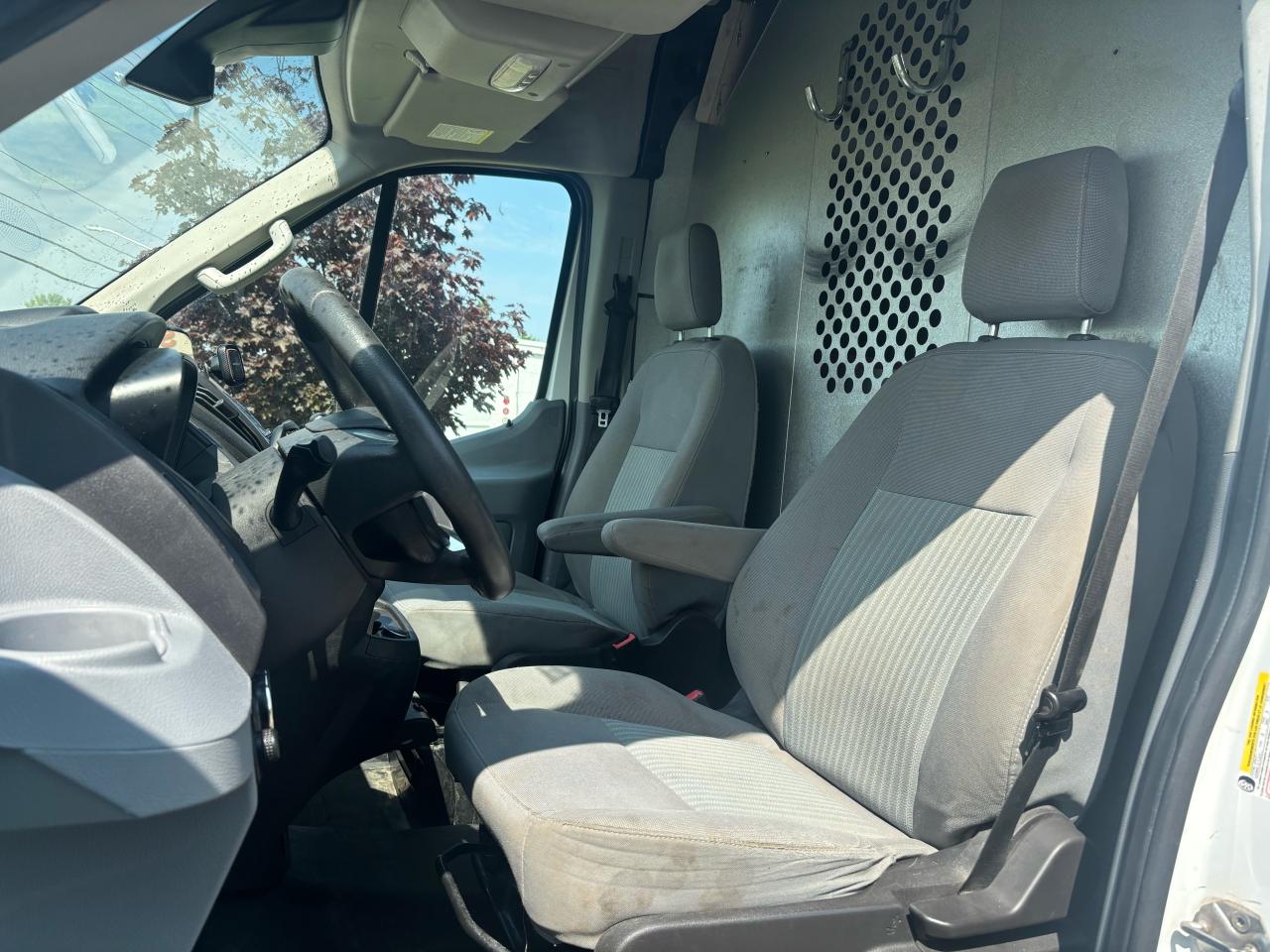 2018 Ford Transit XLT MID ROOF - Photo #6