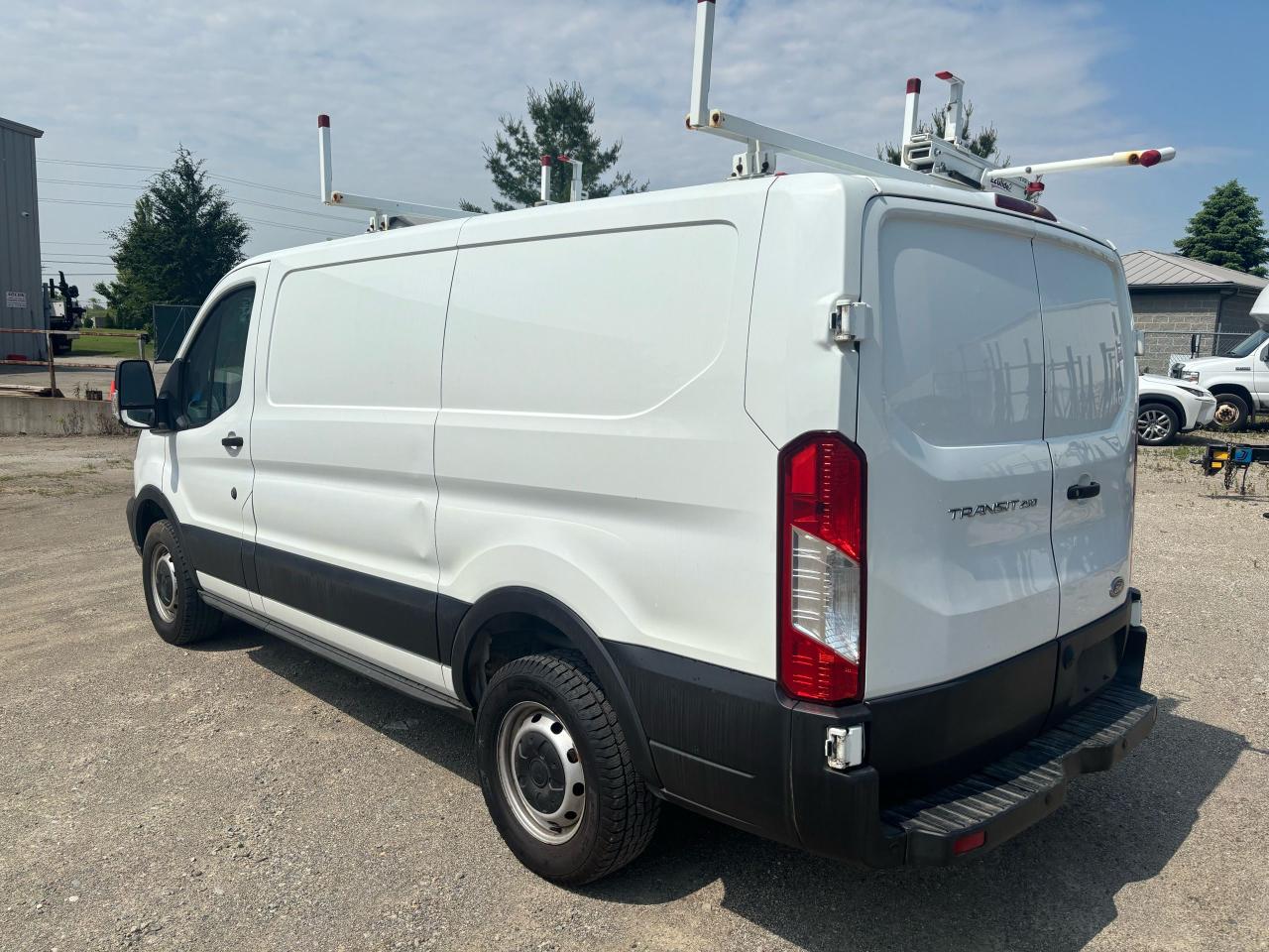 2019 Ford Transit Cargo Van 250 XLT - Photo #3