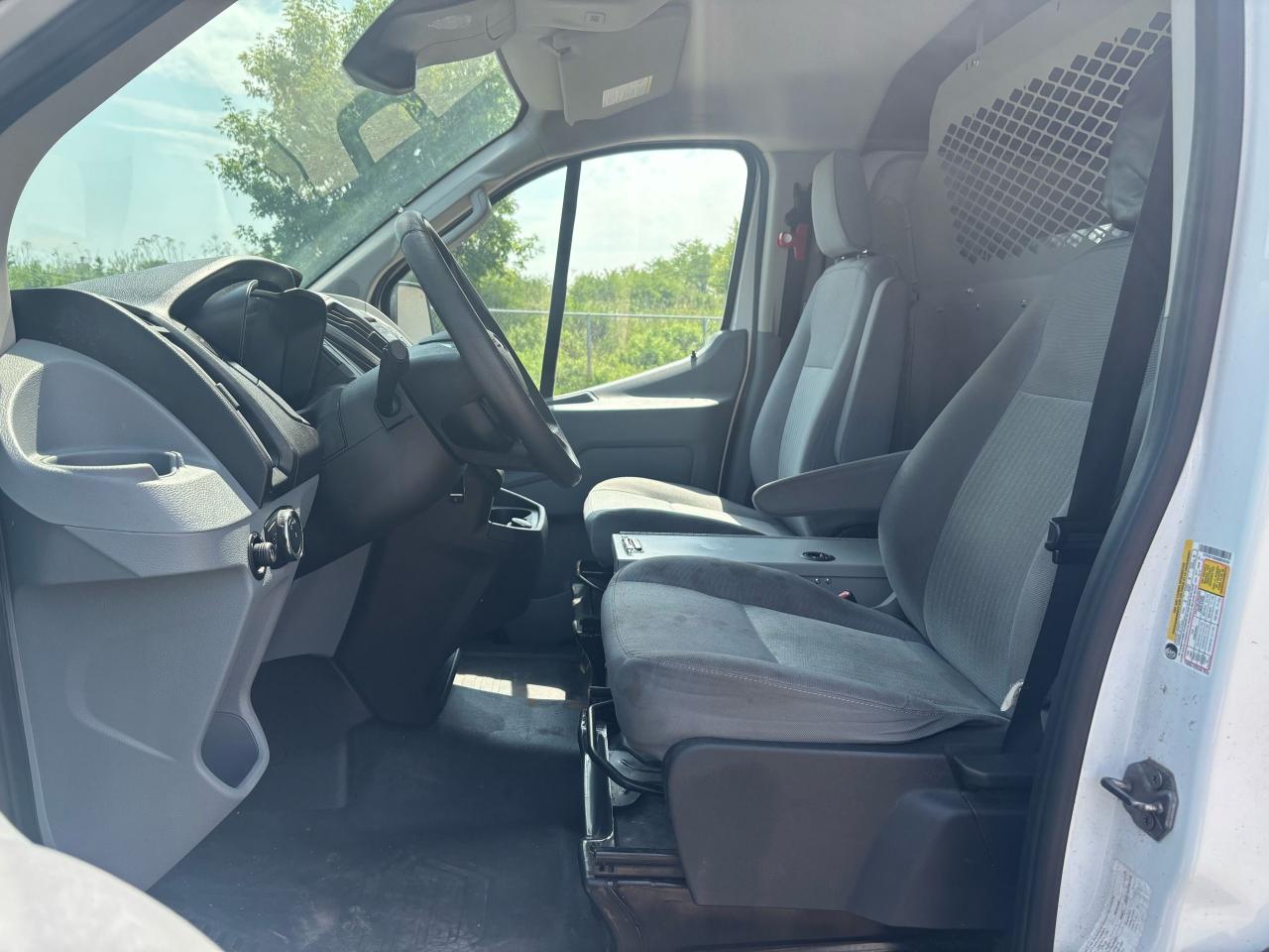 2019 Ford Transit Cargo Van 250 XLT - Photo #8