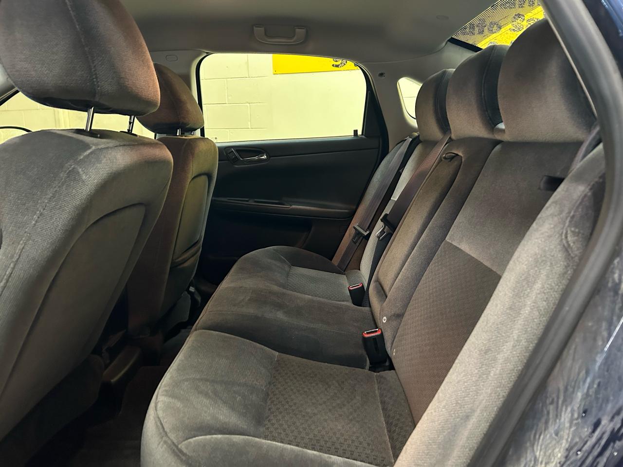 2011 Chevrolet Impala LT - Photo #15