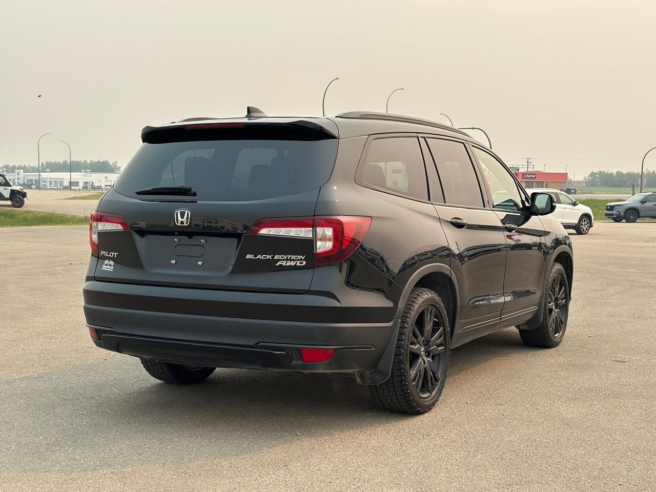 2021 Honda Pilot Black Edition AWD Photo4