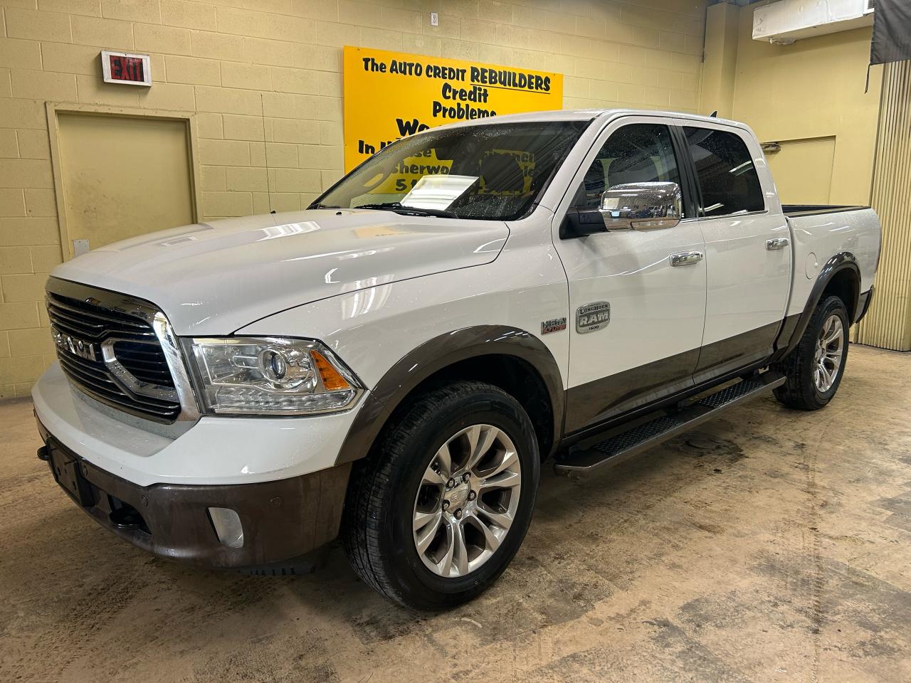 2018 RAM 1500 Longhorn - Photo #3