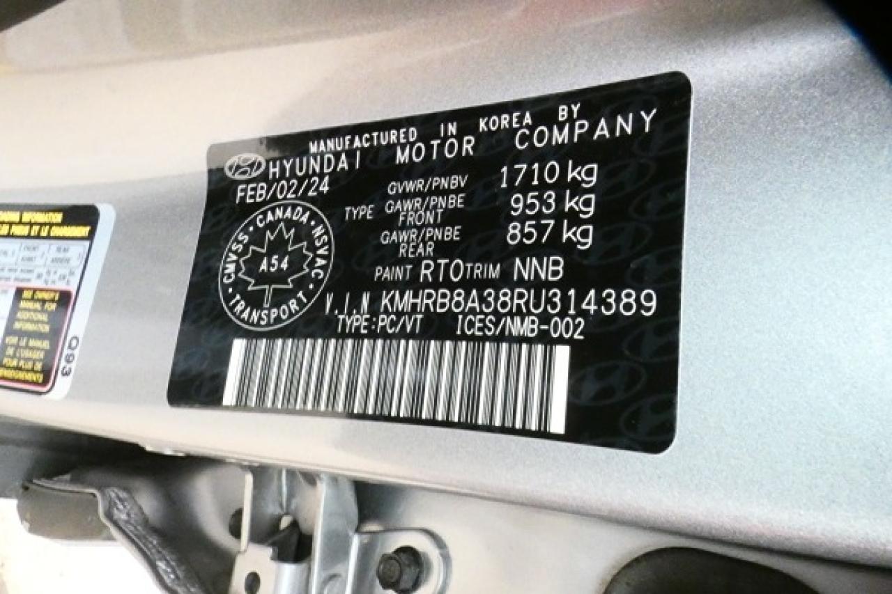 2024 Hyundai Venue Essential w/Htd cloth, BUC - Photo #20