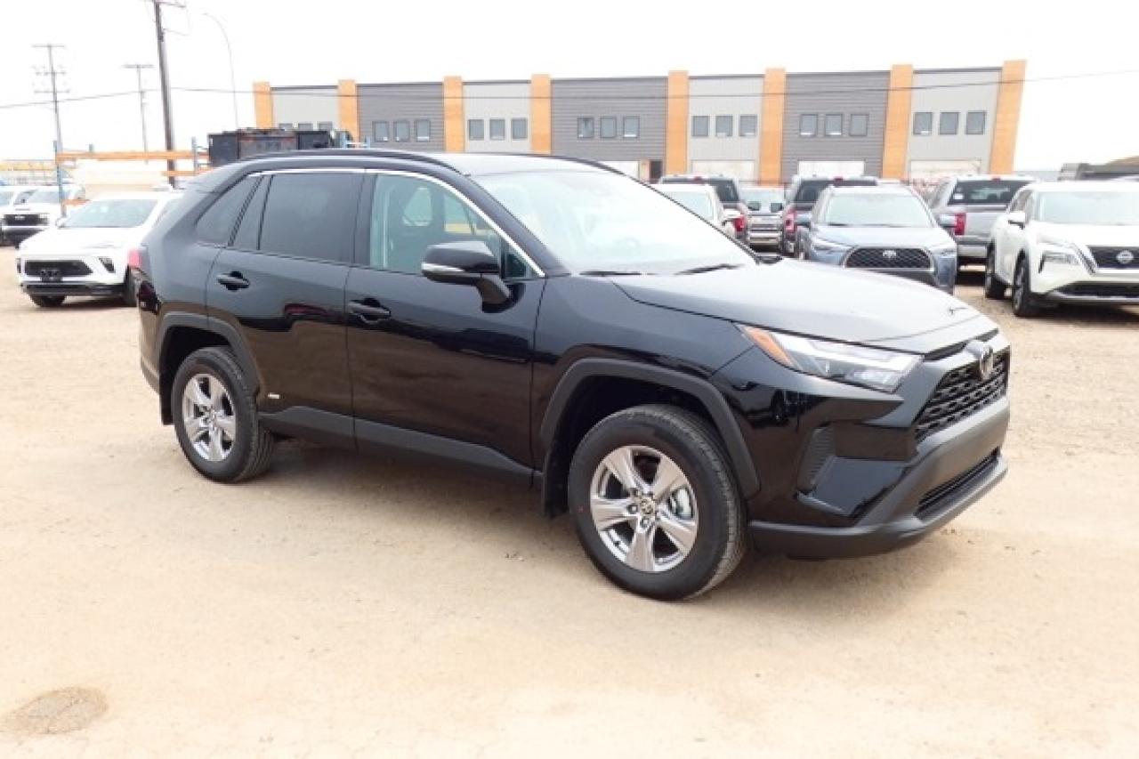 2025 Toyota RAV4 Hybrid XLE AWD w/Htd cloth, S/R, NAV ready, BUC - Photo #4