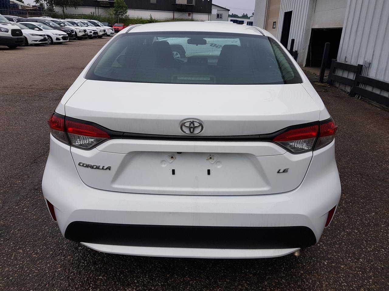 2021 Toyota Corolla LE *SUNROOF* Photo3