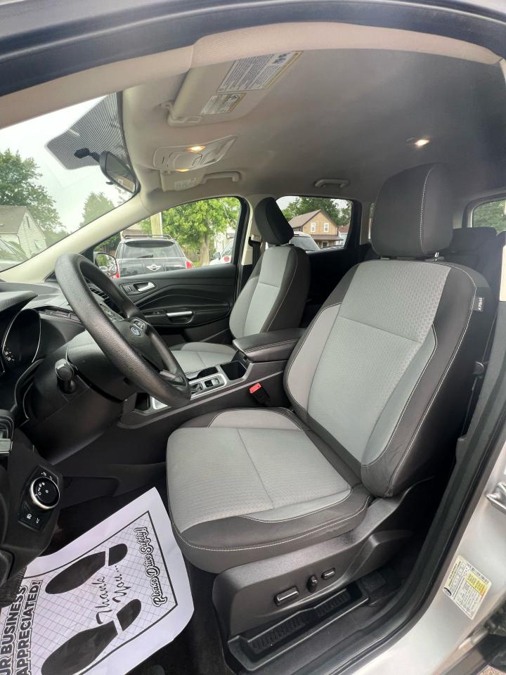 2018 Ford Escape SE - Photo #6