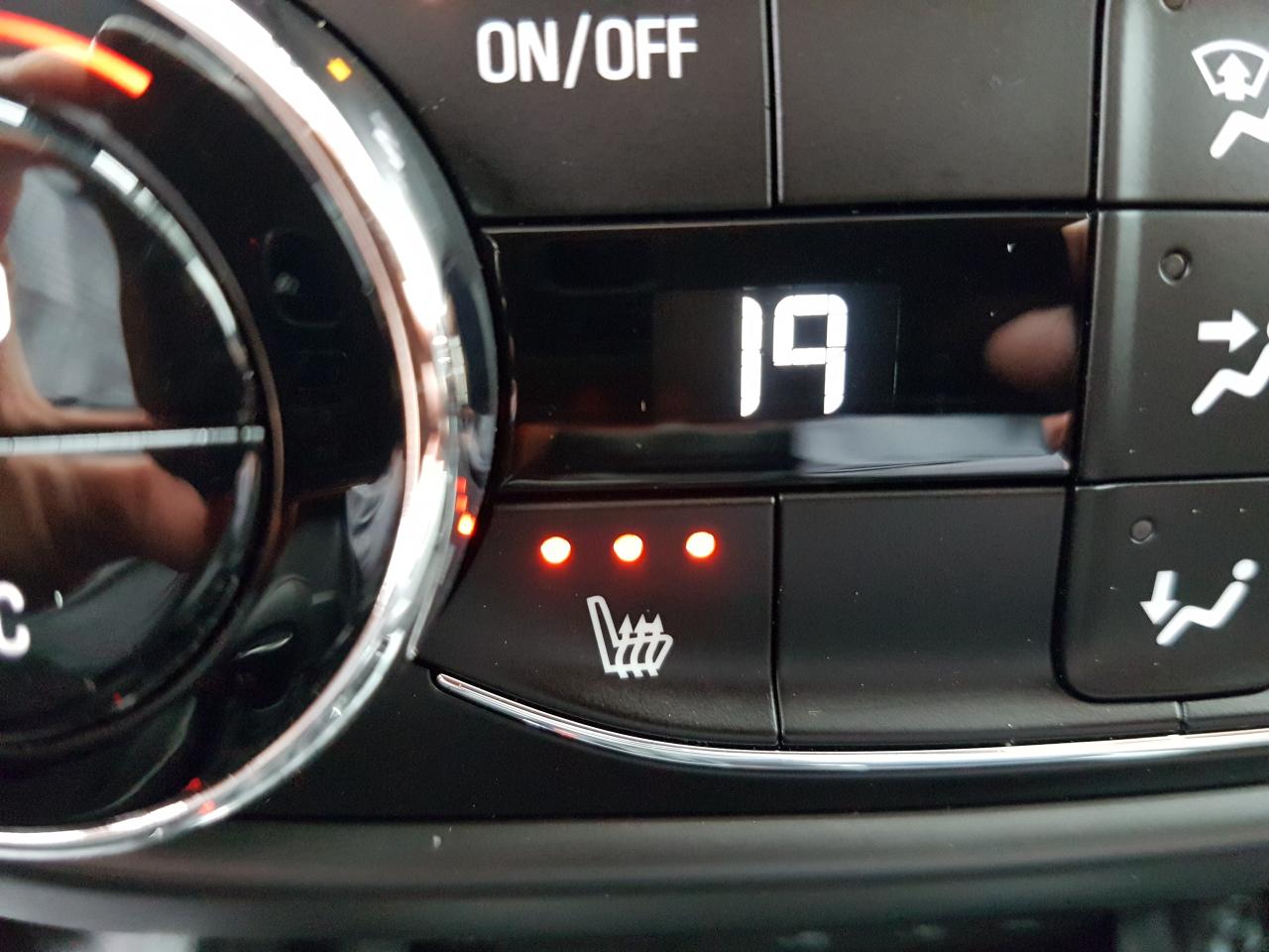 1749744104