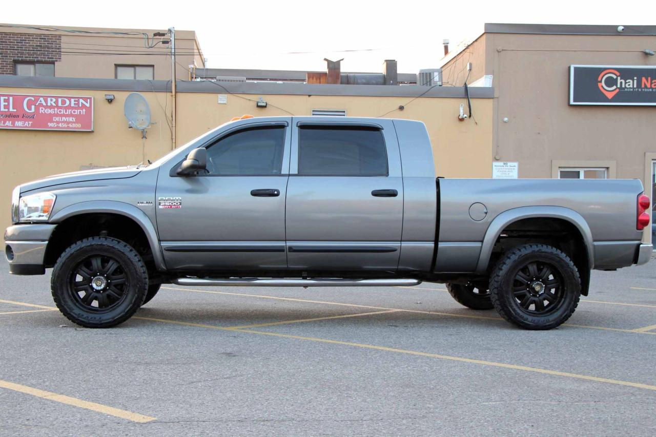 2008 Dodge Ram 2500 SXT - Photo #4