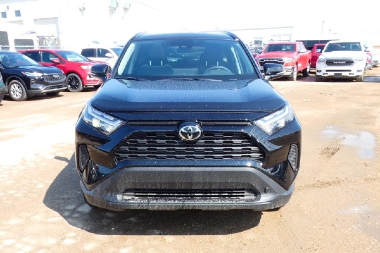 2025 Toyota RAV4 Hybrid XLE AWD w/Htd cloth, S/R, NAV ready, BUC - Photo #3