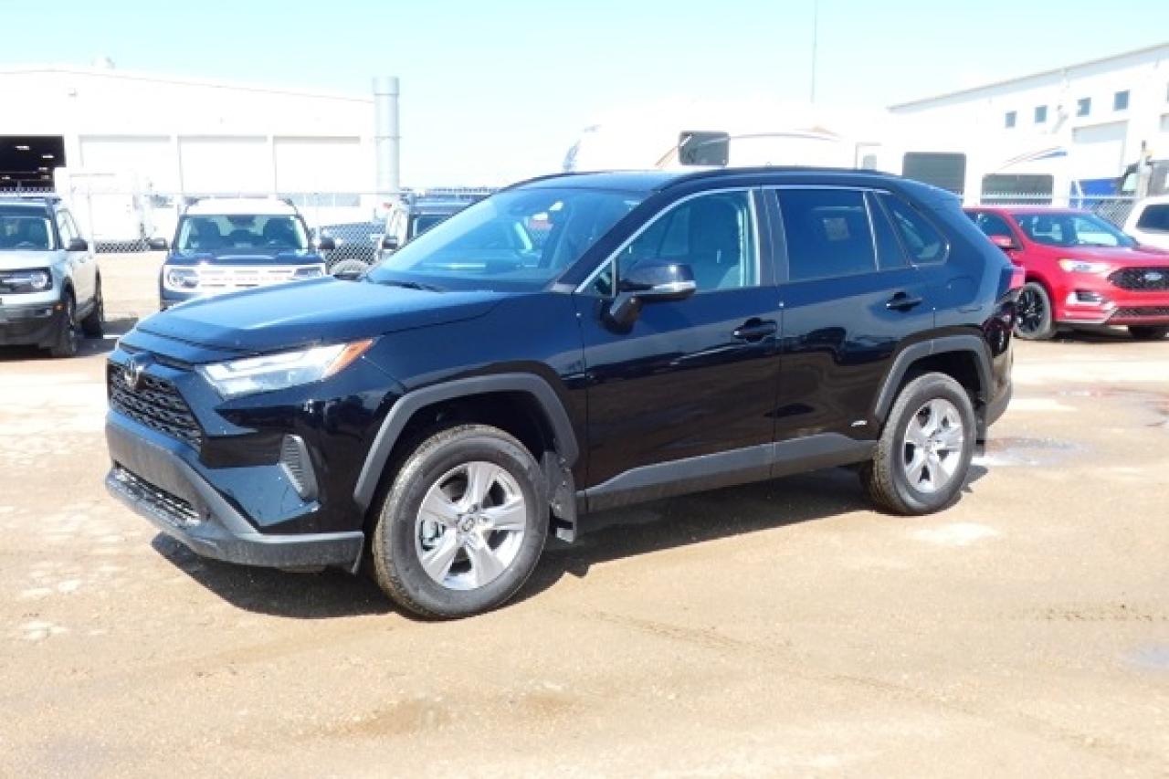 2025 Toyota RAV4 Hybrid XLE AWD w/Htd cloth, S/R, NAV ready, BUC - Photo #2