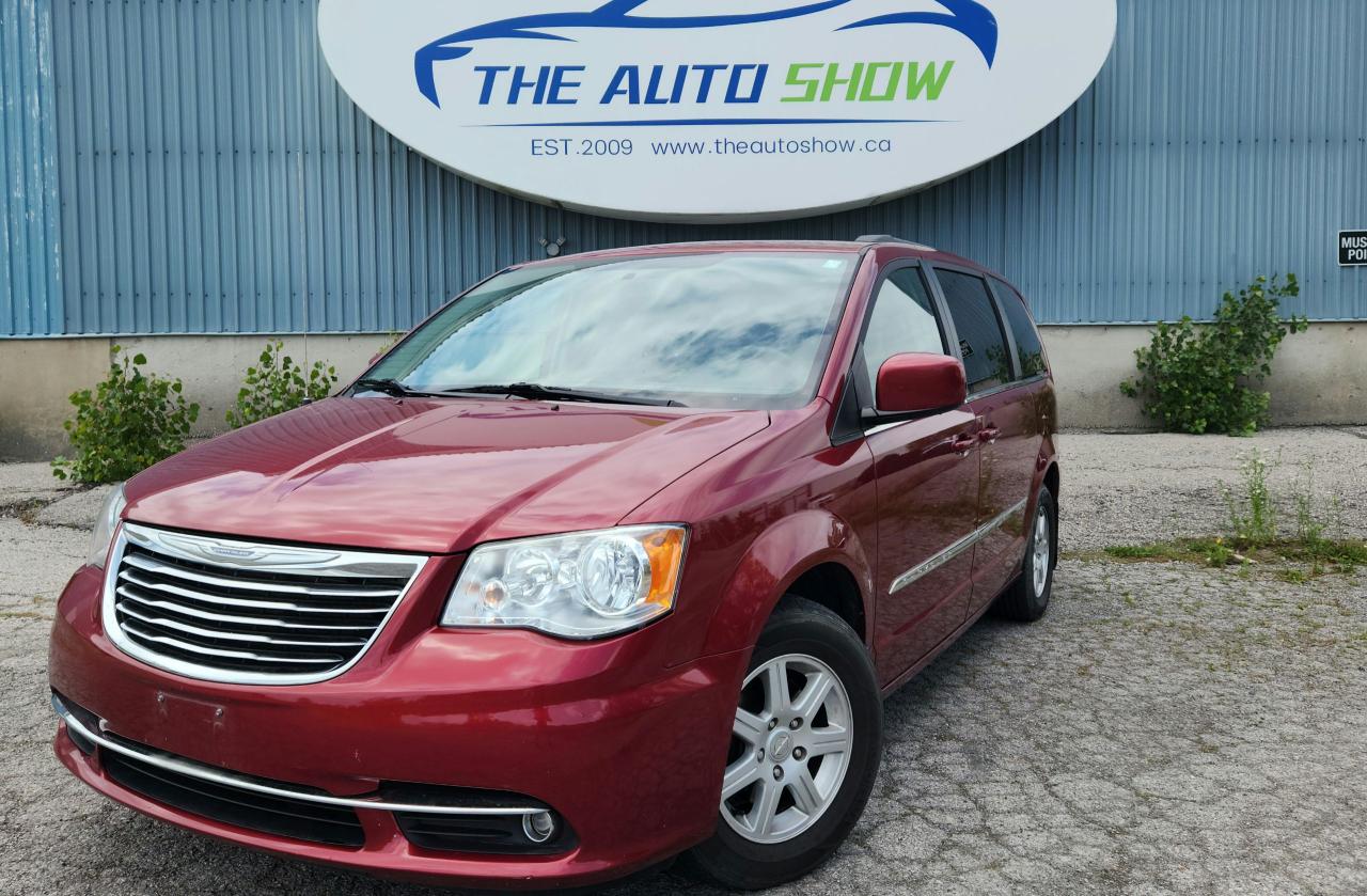 Used 2012 Chrysler Town & Country TOURING for sale in Trenton, ON