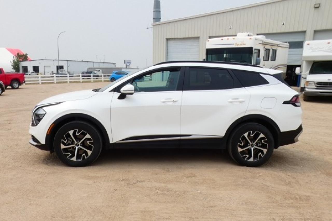 2023 Kia Sportage EX w/Htd Leather, pano S/R, NAV, BUC - Photo #1