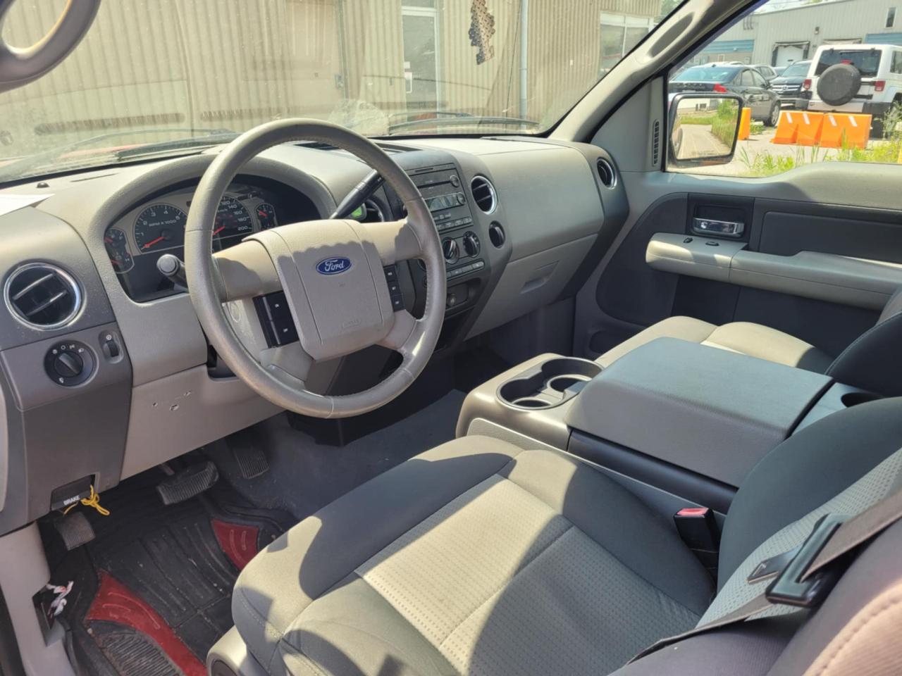 2007 Ford F-150 XLT Photo11