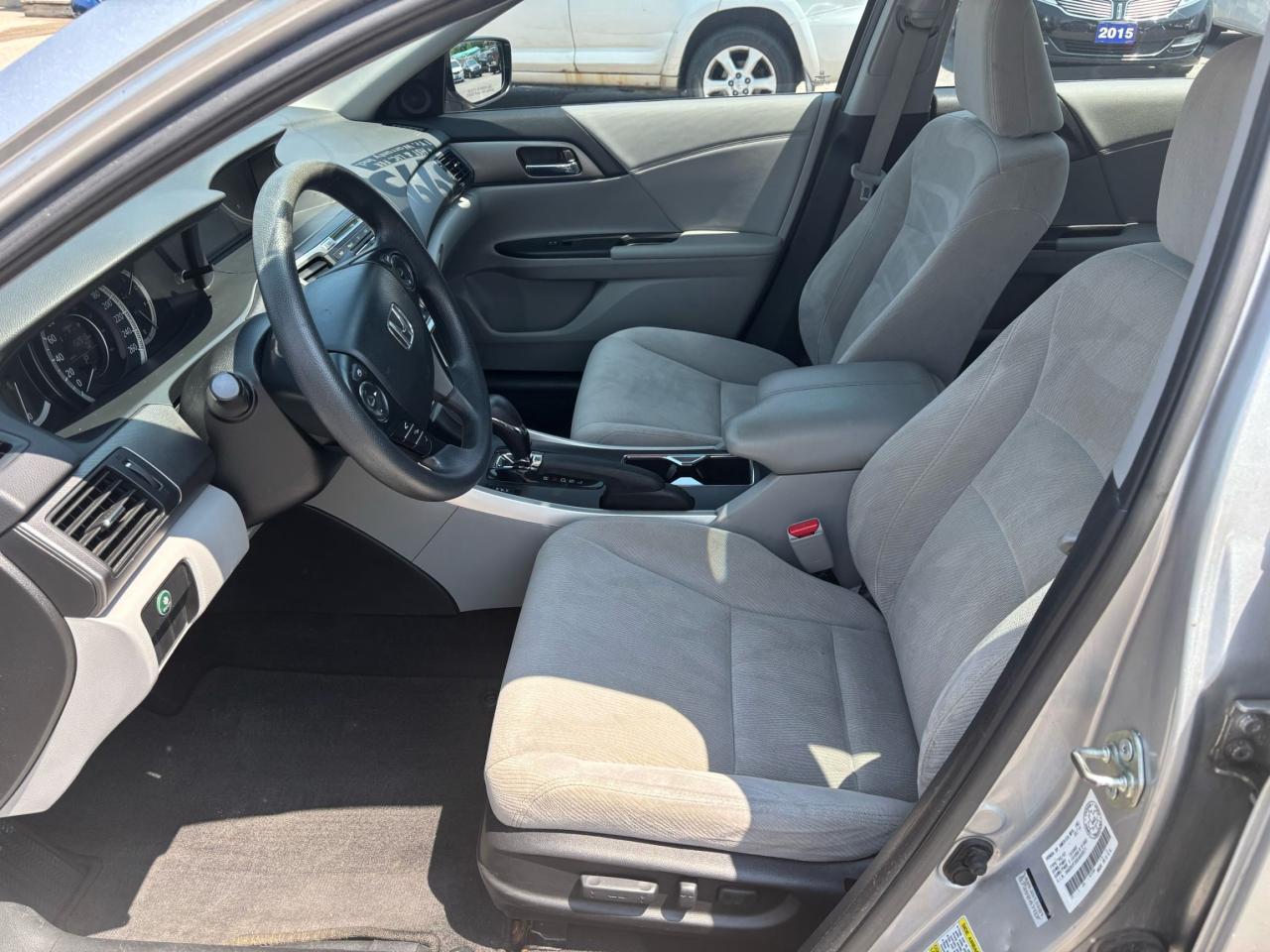 2014 Honda Accord LX, P. Seats, Keyless Back-up-Camera, Alloys