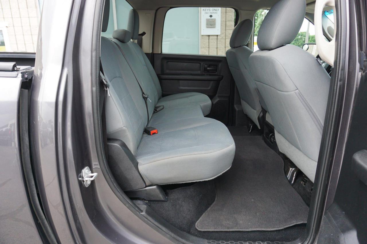2017 RAM 1500 V6 3.6L ST 4WD CREW CAB CERTIFIED CAMERA BLUETOOTH CRUISE ALLOYS - Photo #17