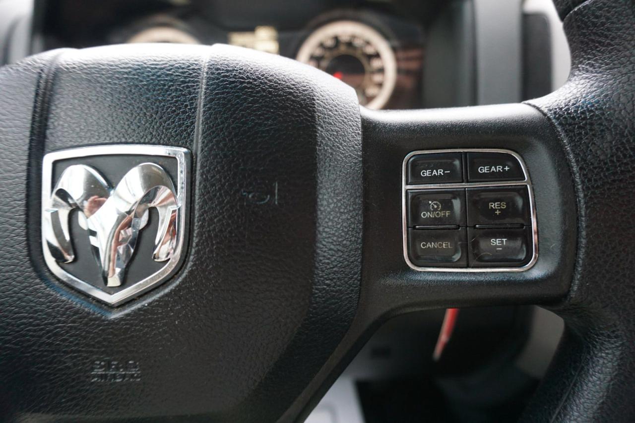 2017 RAM 1500 V6 3.6L ST 4WD CREW CAB CERTIFIED CAMERA BLUETOOTH CRUISE ALLOYS - Photo #26