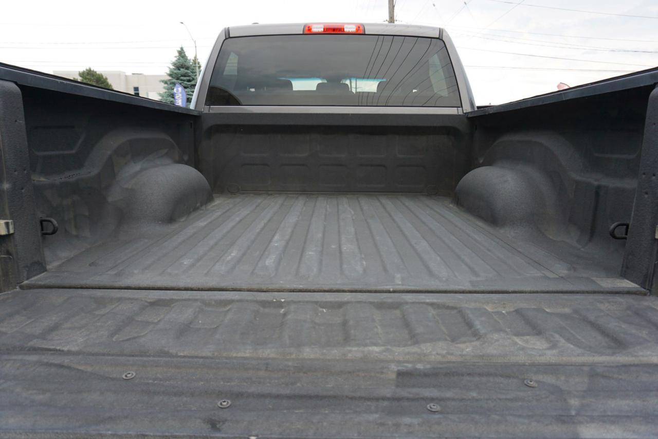 2017 RAM 1500 V6 3.6L ST 4WD CREW CAB CERTIFIED CAMERA BLUETOOTH CRUISE ALLOYS - Photo #29
