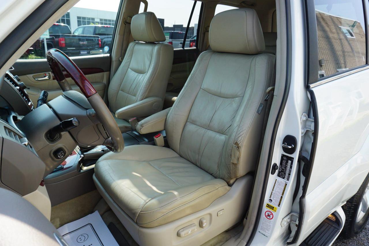 2009 Lexus GX 470 4.7L V8 SPORT AWD *ACCIDENT FREE* CAMERA DVD LEATHER HEATED SEATS SUNROOF CRUISE ALLOYS - Photo #13