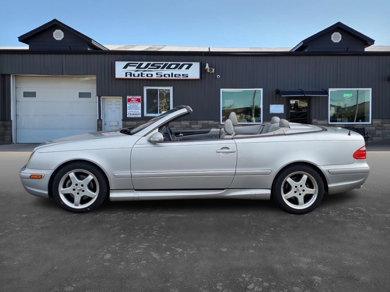 2003 Mercedes-Benz CLK 4.3L-LOCAL TRADE-PWR TOP-LEATHER - Photo #3