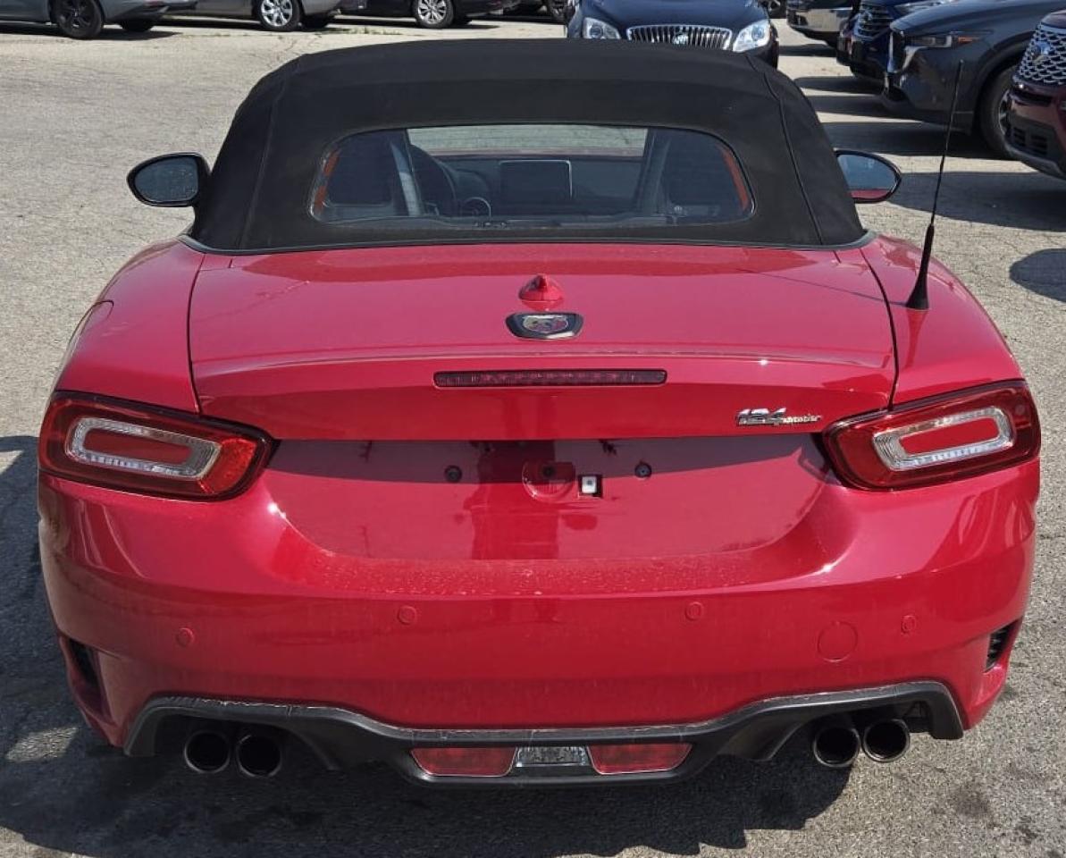 2020 Fiat 124 Spider 124 SPIDER / ABARTH / NO ACCIDENTS / LEATHER / M/T - Photo #3