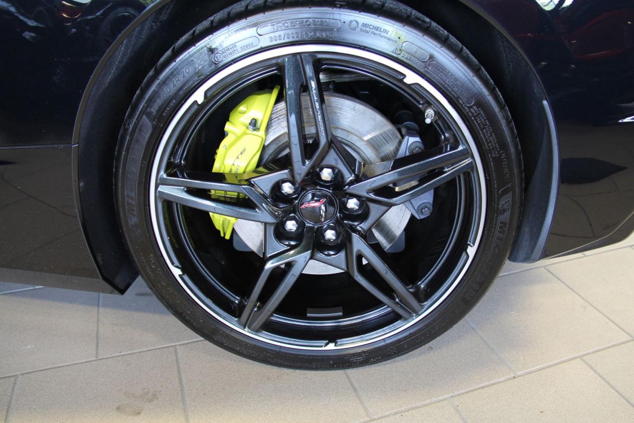 2020 Chevrolet Corvette 2LT Z51 CONVERTIBLE Photo