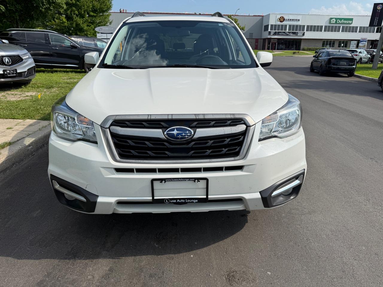 2018 Subaru Forester Touring AWD, LOW KM, SUNROOF, HEATED SEATS Photo2