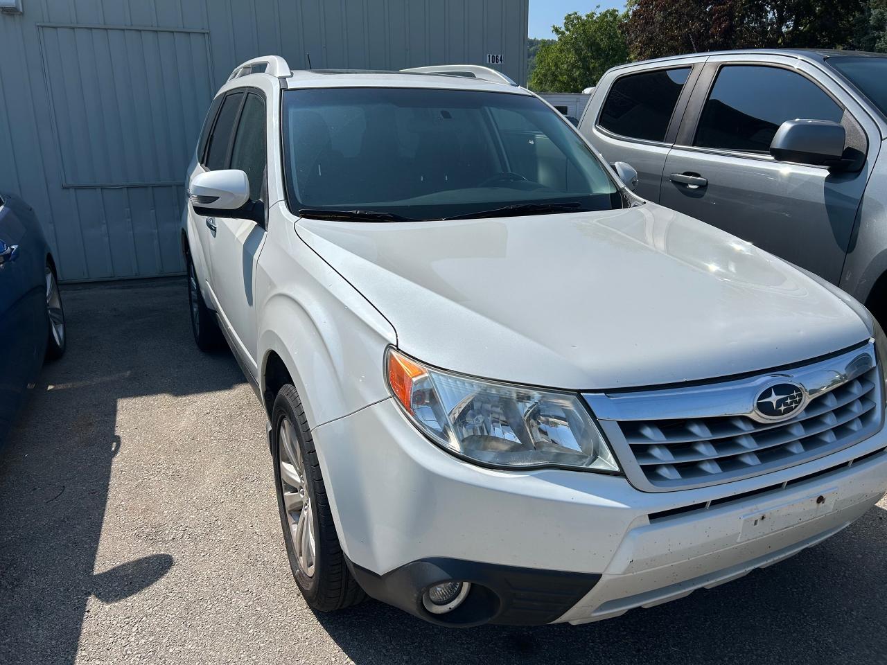 2012 Subaru Forester X Limited Photo2