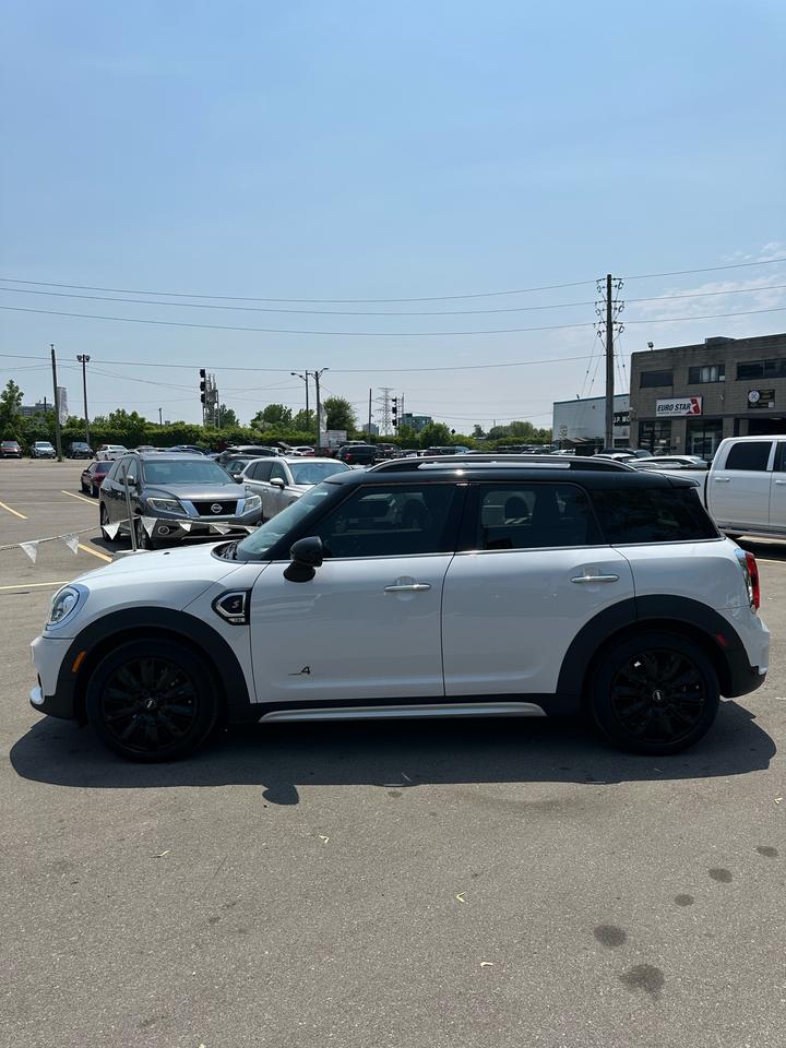 2017 MINI Cooper Countryman S - Photo #3
