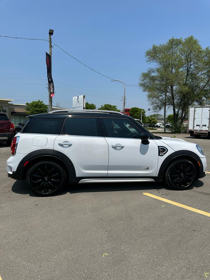 2017 MINI Cooper Countryman S Photo