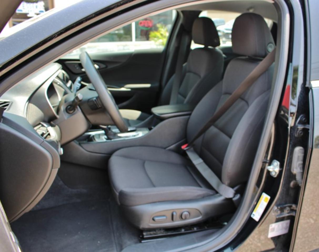 2022 Chevrolet Malibu LT*Heated Seats*CarPlay*OnStar*Rear Cam*FWD - Photo #12