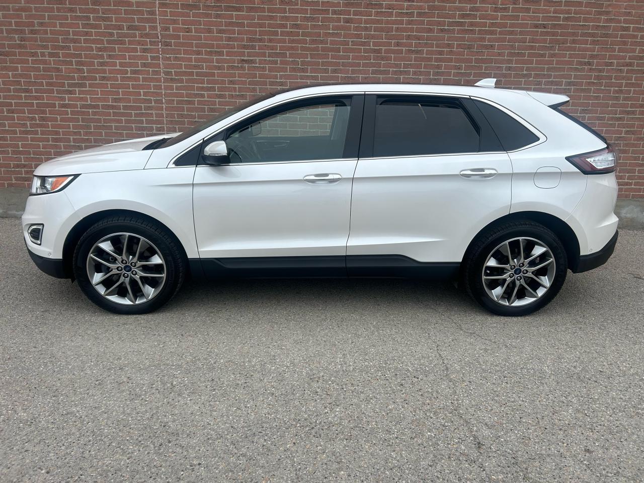 2016 Ford Edge Titanium - Photo #2