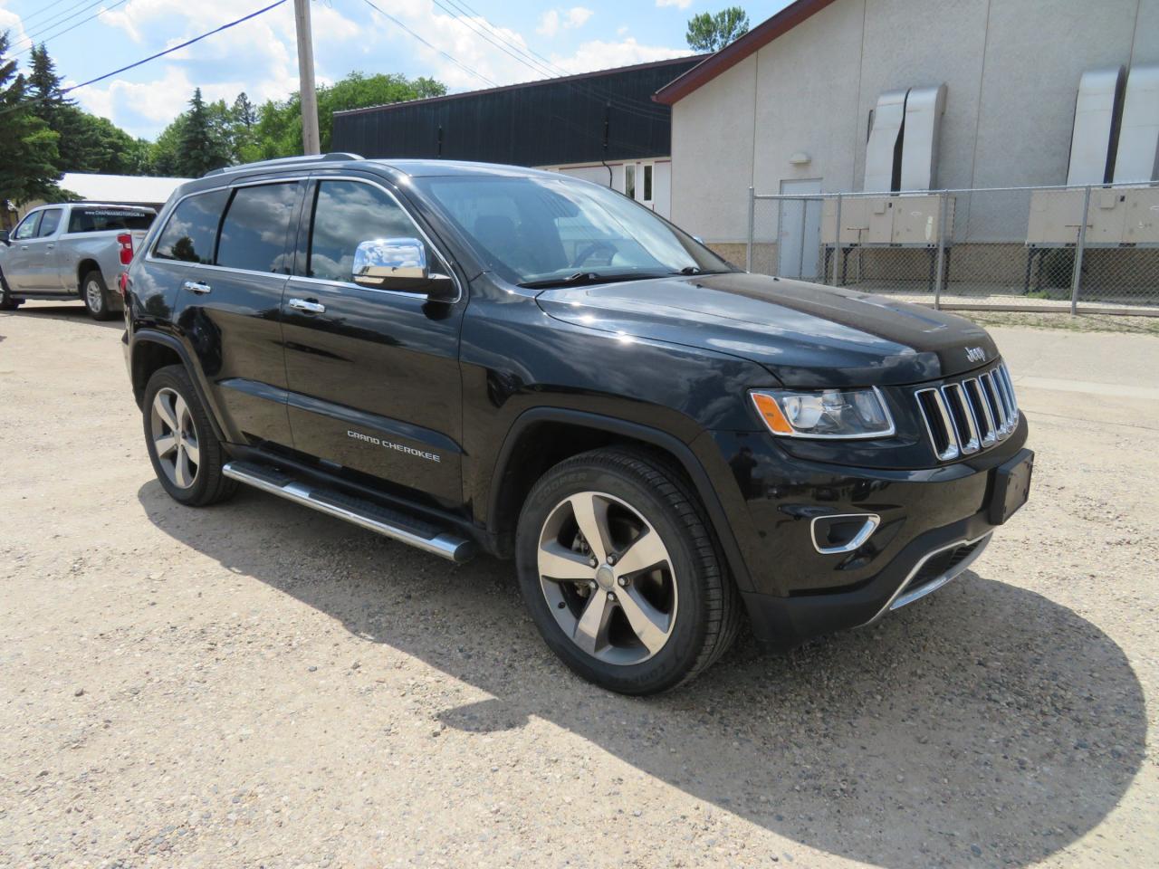 Used 2015 Jeep Grand Cherokee Limited Back-Up Camera, Heated Steering Wheel, Power Liftgate for sale in Killarney, MB