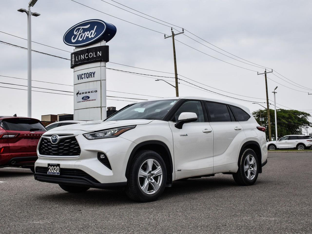Used 2020 Toyota Highlander HYBRID LE 8 Seater | Winter/Summer Winter Rims/Tires | for sale in Chatham, ON
