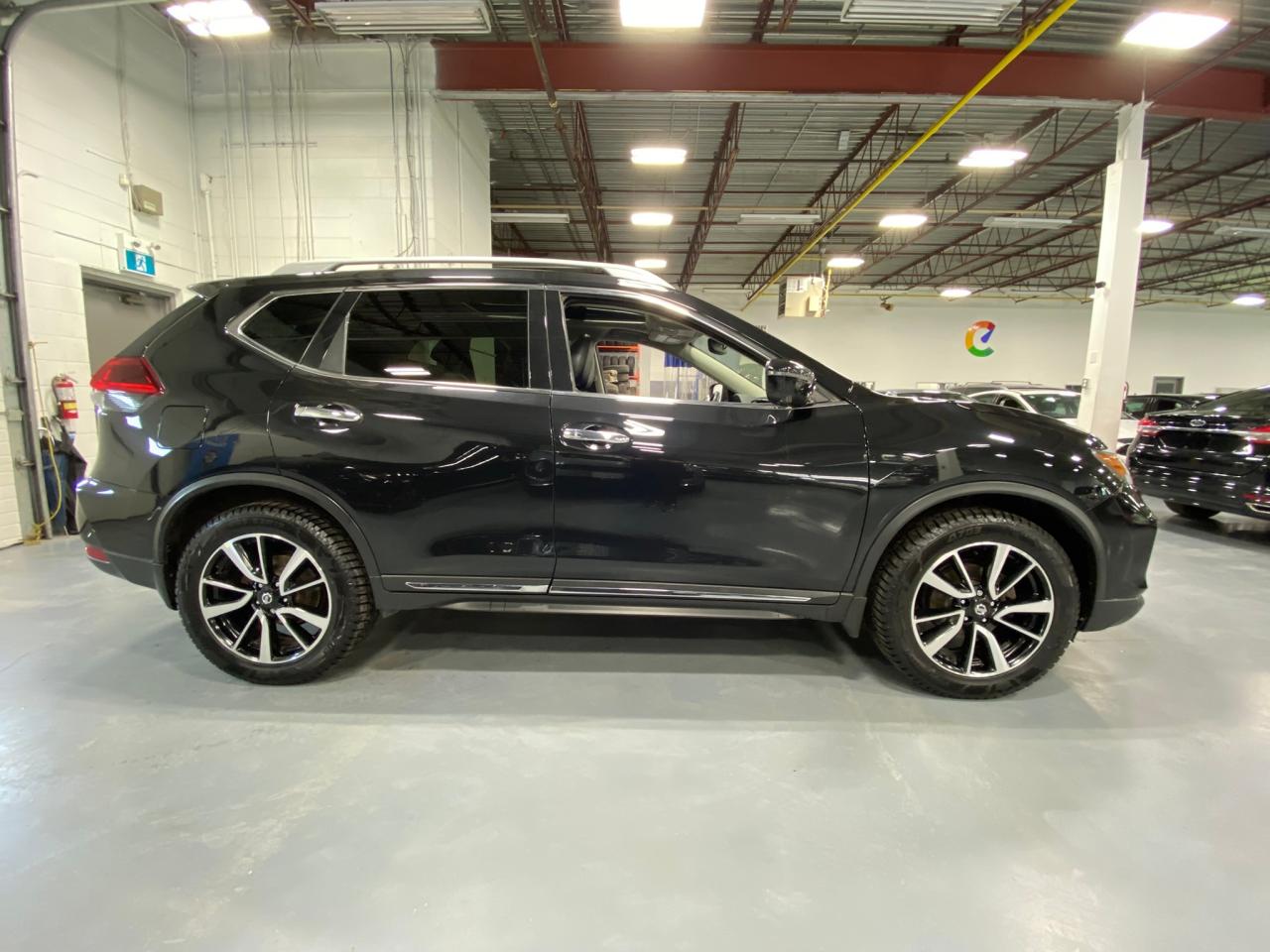 2018 Nissan Rogue SV - Photo #6