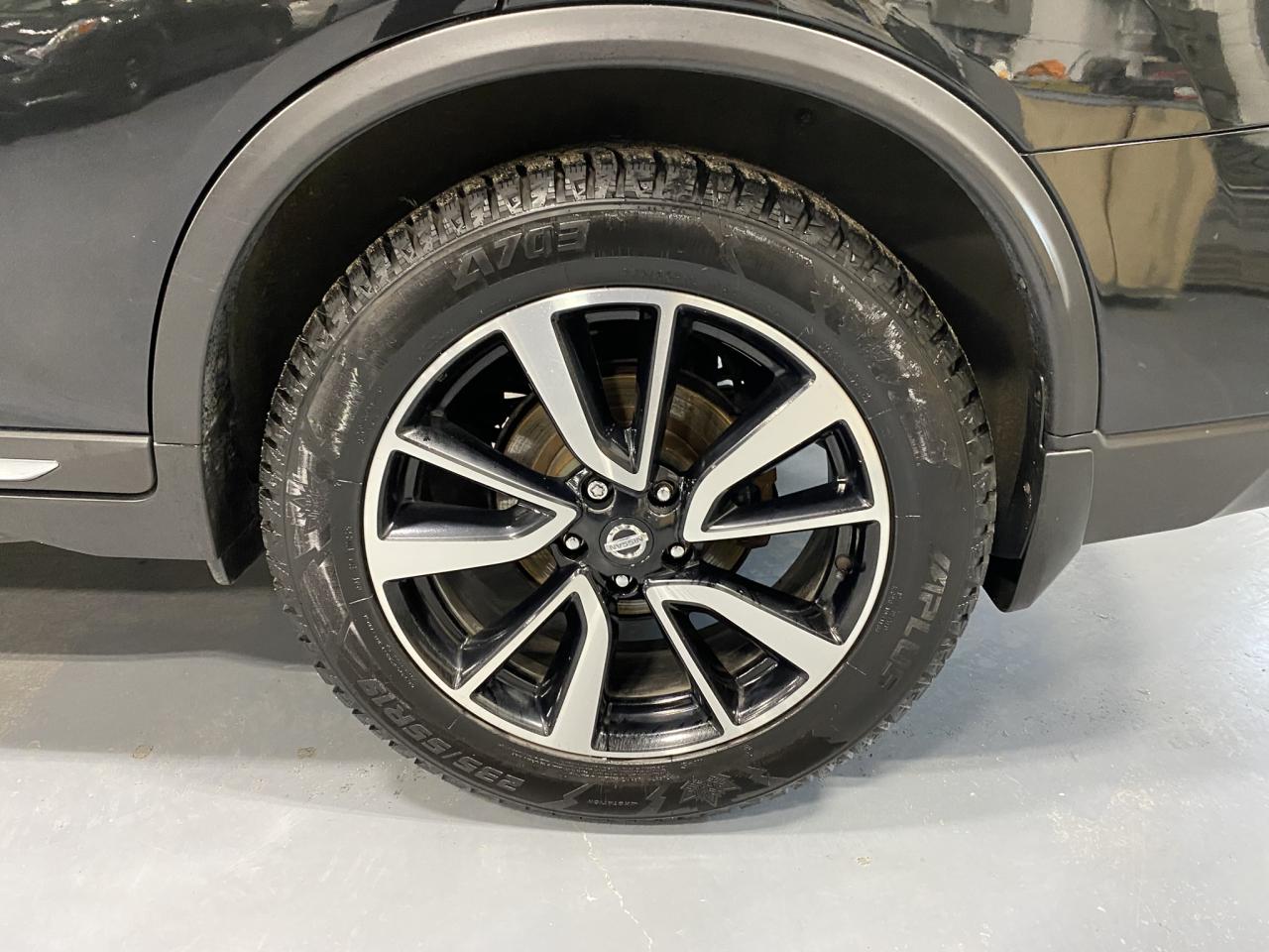 2018 Nissan Rogue SV - Photo #10