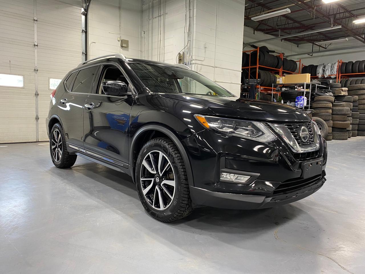 2018 Nissan Rogue SV - Photo #7