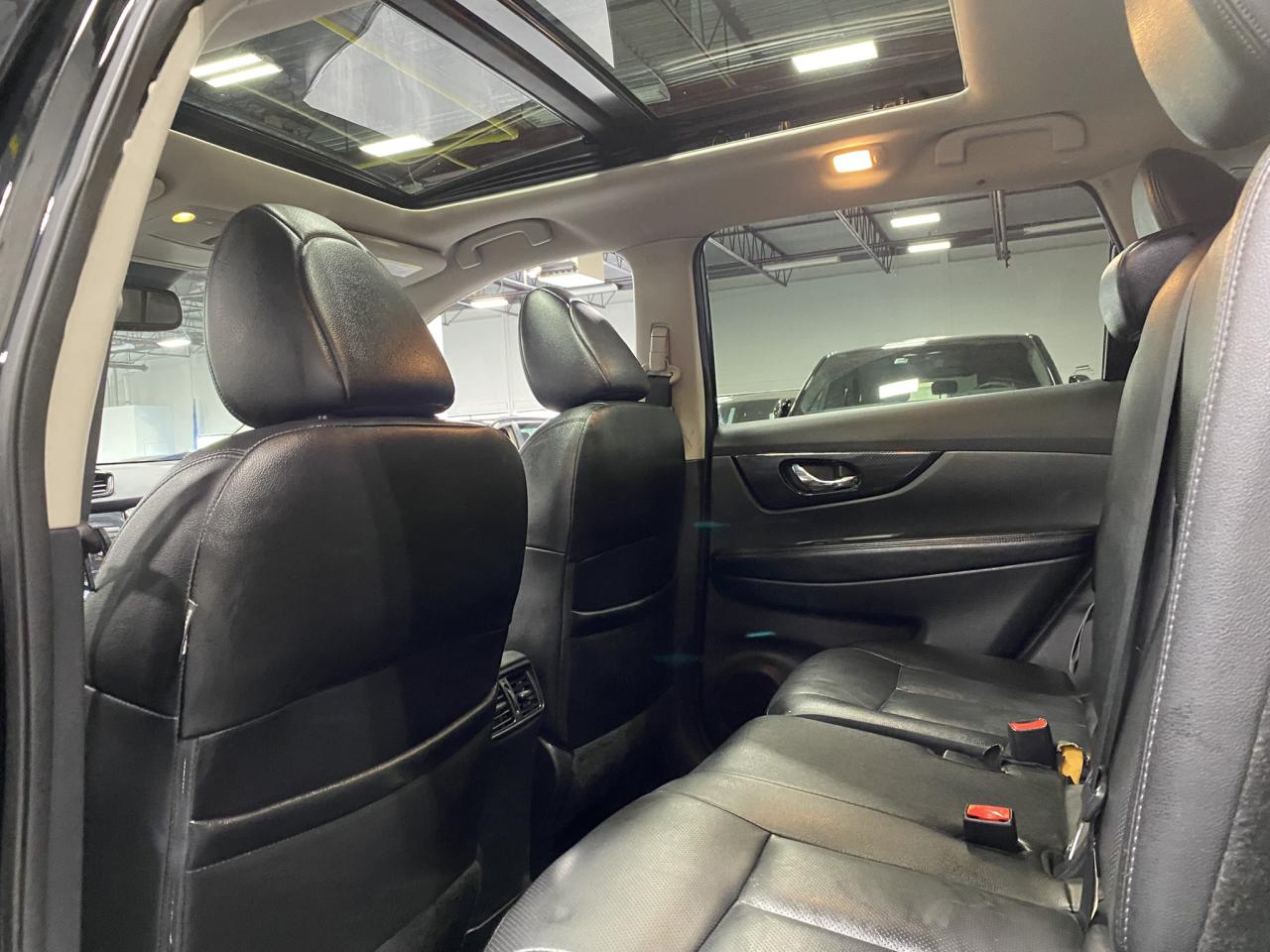 2018 Nissan Rogue SV - Photo #17