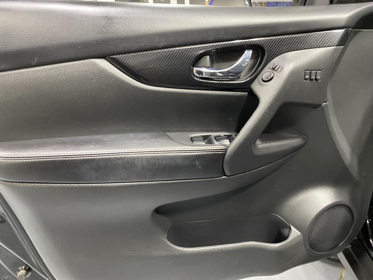 2018 Nissan Rogue SV - Photo #11