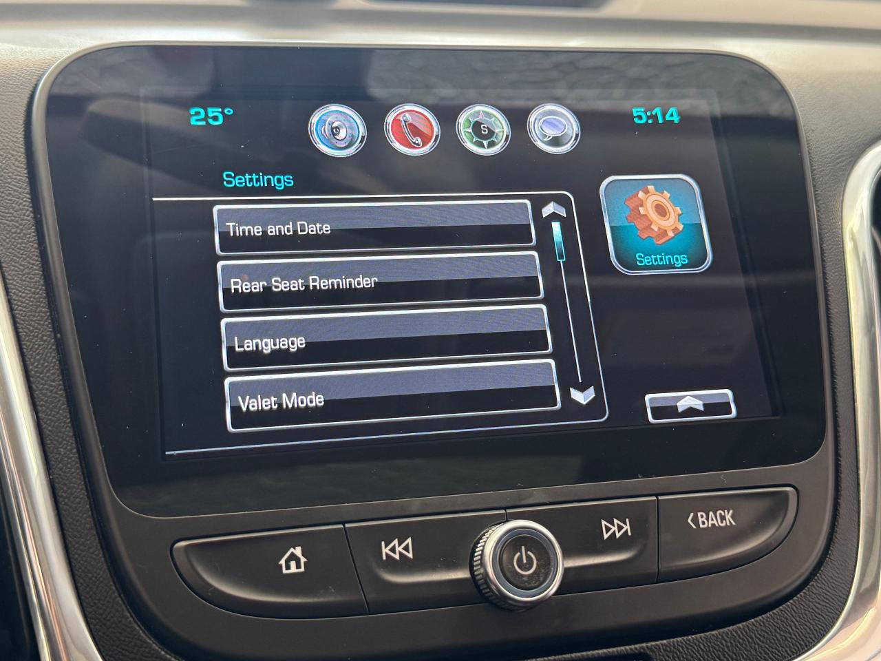 2018 Chevrolet Equinox AWD LT+New Brakes+PWR Gate+Roof+Remote Start - Photo #35